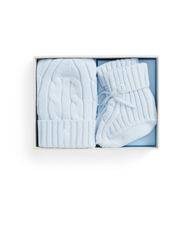 Bonnet et chaussons en coton torsadé