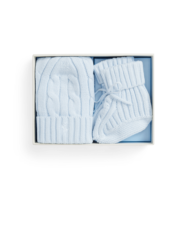 Bonnet et chaussons en coton torsadé